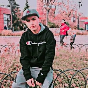 Meet your Posher, Joel